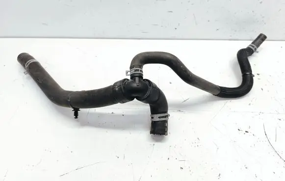Ford Fusion II Engine coolant pipe/hose DS788B273A DS788B273