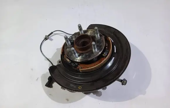 Chevrolet Camaro Rear wheel hub spindle/knuckle 23318171