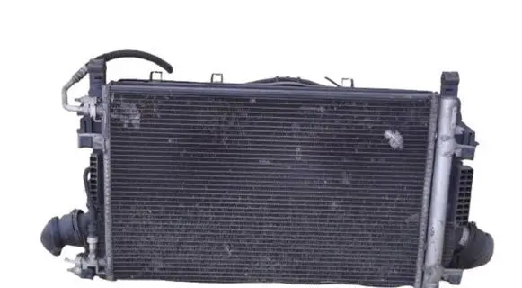 Opel Astra J Coolant radiator