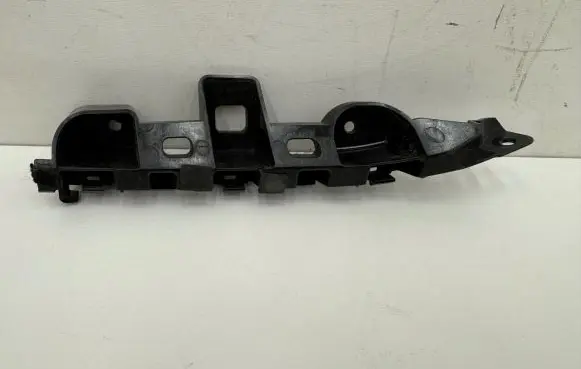 Volkswagen PASSAT B7 Front bumper mounting bracket 3AA807184