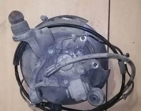 Volvo S60 Rear wheel hub spindle/knuckle 
