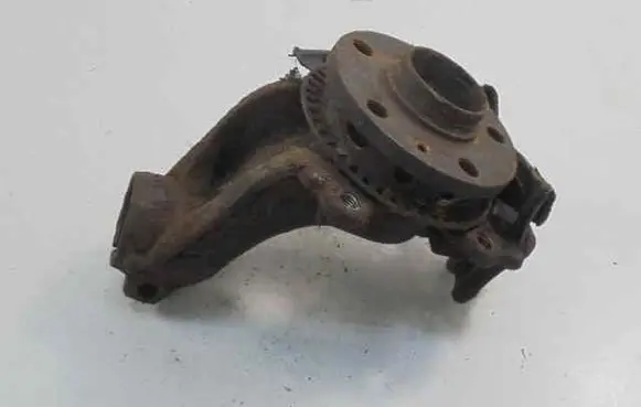 Skoda Octavia Mk1 (1U) Front wheel hub spindle knuckle