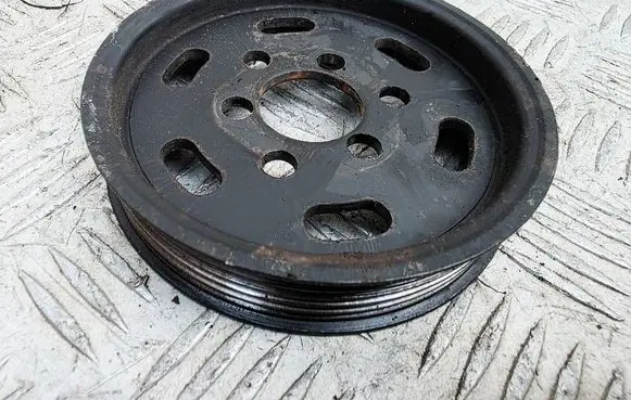 Audi TT Mk1 Power steering pump pulley 038145255A