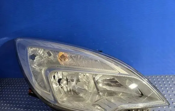 Opel Meriva B Headlight/headlamp 13253630