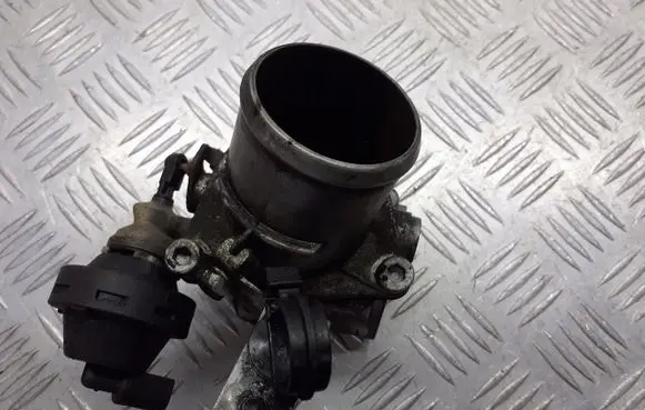 Alfa Romeo 147 Throttle body valve 46767695