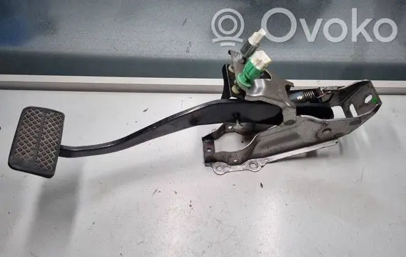 Ford Focus Brake pedal TM8A5