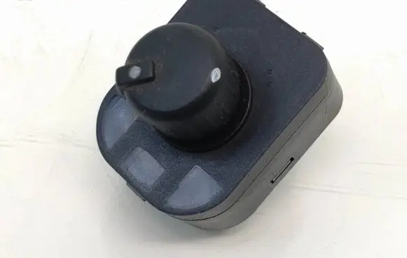 Audi A4 S4 B7 8E 8H Wing mirror switch 8e0959565