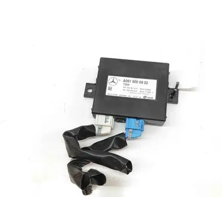 Infiniti Q30 Gateway control module A0919011301 A0919020301
