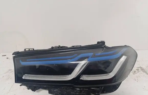 BMW 5 G30 G31 Headlight/headlamp 8082661 8082661-06