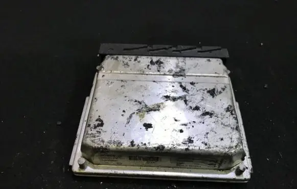 Volvo S60 Engine control unit/module 0281011078 30637733a