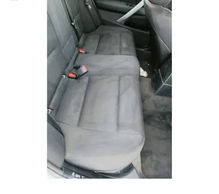 BMW X3 E83 Second row seats 