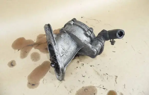 Volkswagen Transporter - Caravelle T4 Vacuum pump 075145101A 2041