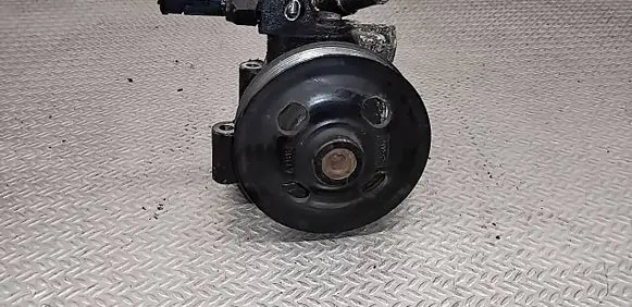 Ford Mondeo MK IV Power steering pump 6G913A733AA