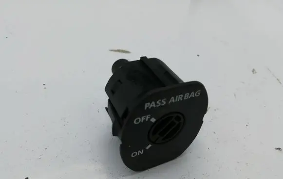 Land Rover Range Rover L322 Passenger airbag on/off switch YWL500060PUY 11116A0459