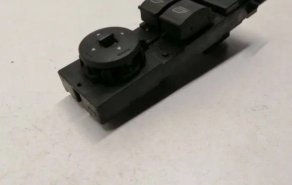 Ford Focus Electric window control switch 3M5T14529CE 03168003 L8A1C