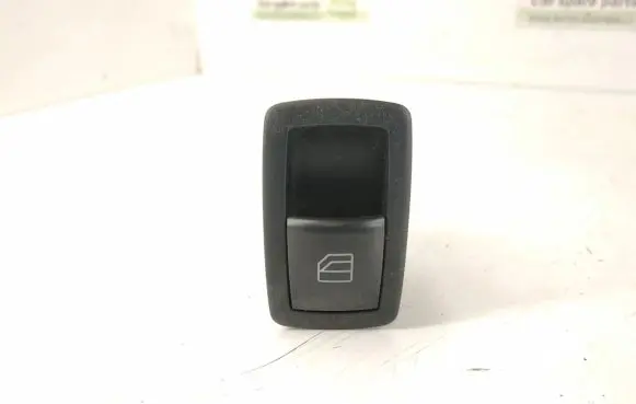 Mercedes-Benz R W251 Electric window control switch 2518200510 A2518200510