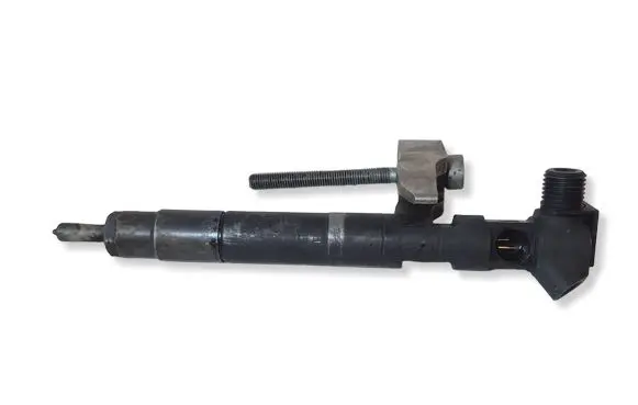 Mercedes-Benz C W204 Fuel injector 28342997 W6YY8TR31T A6510704987