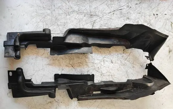 Audi A5 Fender end trim 8W6821170C 8W6821169C