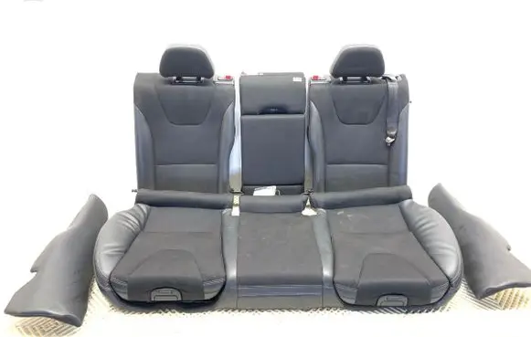 Volvo V60 Second row seats 