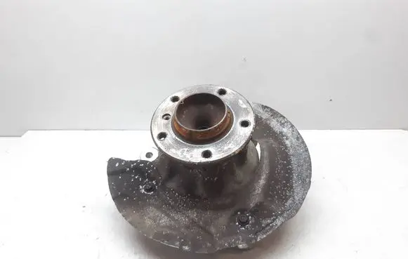 BMW 1 E82 E88 Front wheel hub spindle knuckle 6773210 31216773210