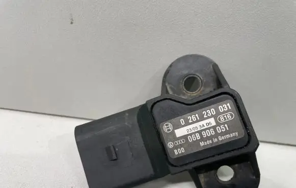Ford Connect Air pressure sensor 06B906051 0261230031