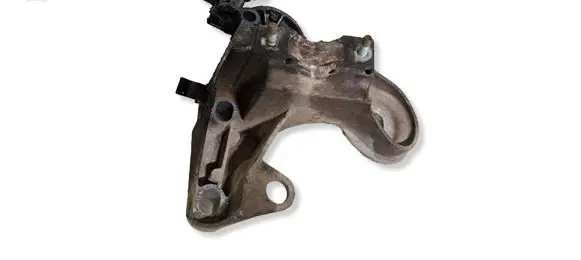Audi A6 S6 C5 4B Engine mounting bracket 8E0199352D