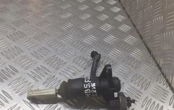 Audi A4 S4 B5 8D Clutch slave cylinder 