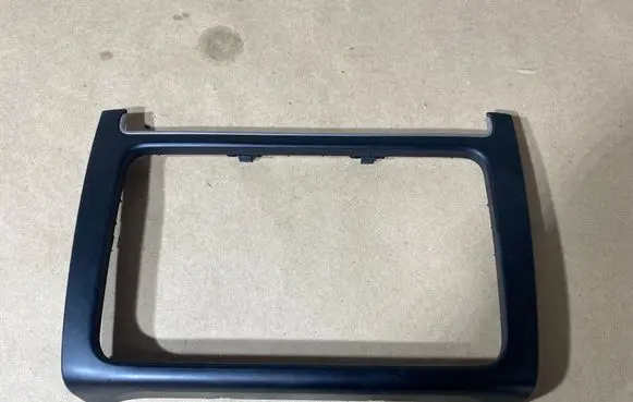 Volkswagen Polo V 6R Radio/GPS head unit trim 6R0858069
