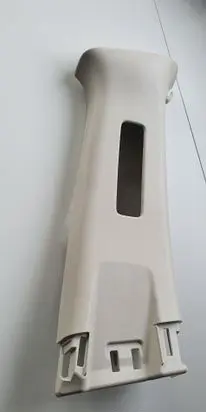 Honda CR-V Seat belt trim 