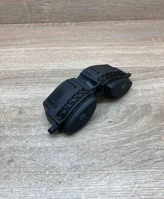 Ford Focus Windscreen/window heater switch 