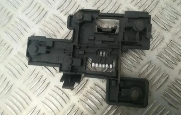Opel Vectra B Tail light bulb cover holder GM5075