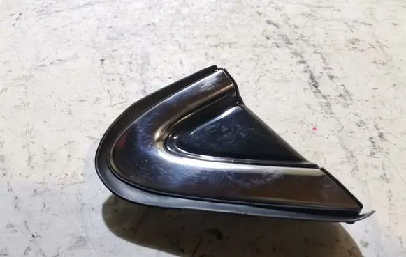 Lexus RX 450H Fender end trim 6011748030