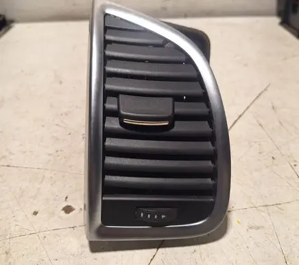 Audi Q7 4L Dashboard side air vent grill/cover trim 4L0820901 1051