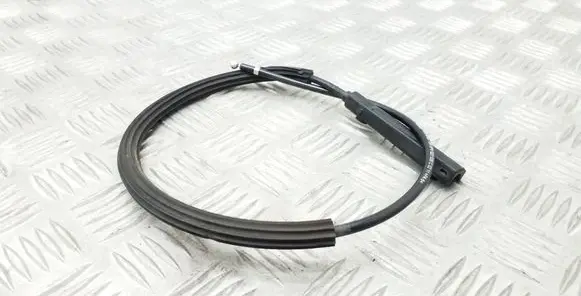 Audi A3 S3 A3 Sportback 8P Engine bonnet/hood lock release cable 8P0823535C