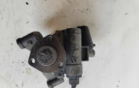 Mercedes-Benz E W211 Power steering pump 0034660001