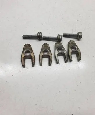 Suzuki Grand Vitara II Fuel Injector clamp holder