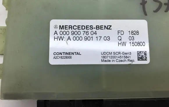 Mercedes-Benz E W213 Reducing agents exhaust control unit A0009007604 A0009011703