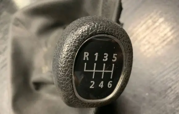 BMW 1 E82 E88 Gear lever shifter trim leather/knob 7570504