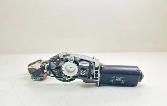 Sunroof motor/actuator