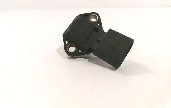 Volkswagen PASSAT B5 Air pressure sensor 0281002177 038906051