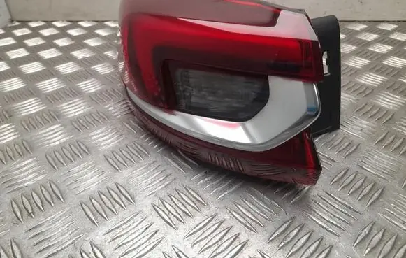 Opel Insignia B Rear/tail lights 39099112