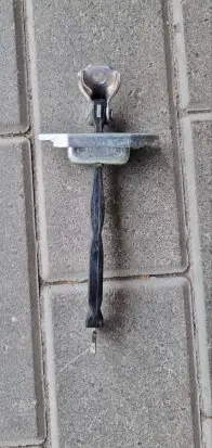 Toyota RAV 4 (XA40) Rear door check strap stopper
