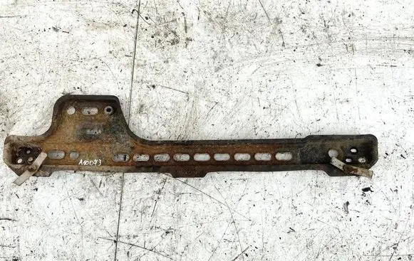 Alfa Romeo 147 Radiator mount bracket 