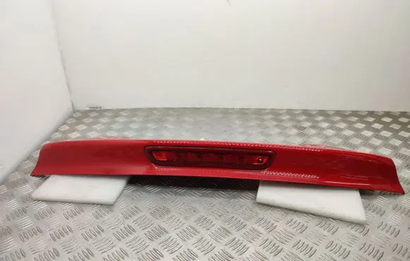 Tailgate/trunk spoiler
