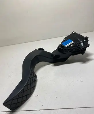 Audi A4 S4 B6 8E 8H Accelerator throttle pedal 8E1723523 6PV00837600