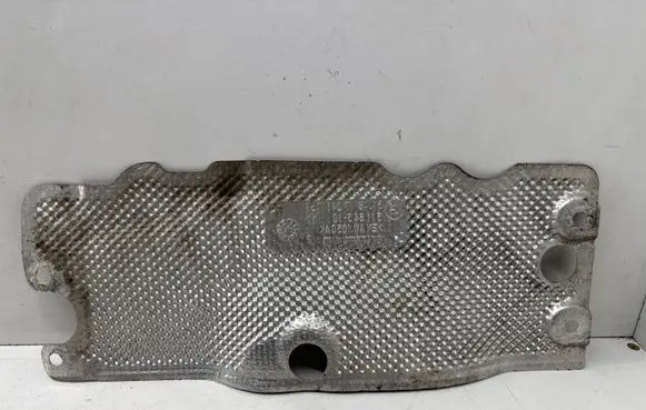 BMW 1 F20 F21 Heat shield in engine bay 7241757