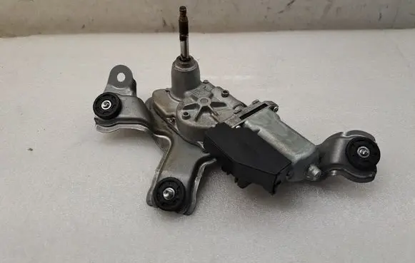 Toyota Avensis T270 Rear window wiper mechanism 8513005060