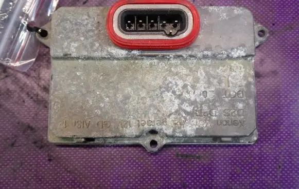 Audi A6 Allroad C6 Voltage converter/converter module 5DV00829000
