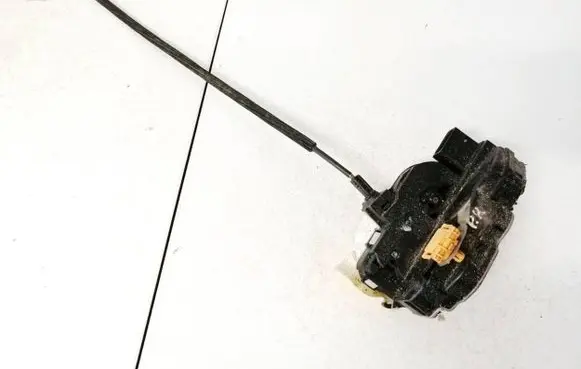 Opel Insignia A Front door lock