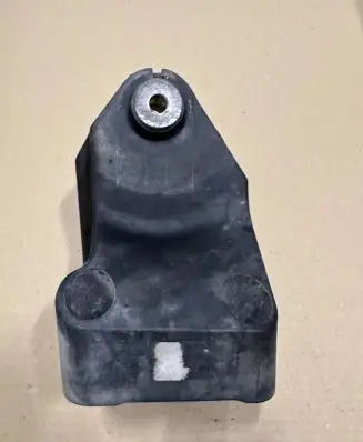 Mercedes-Benz E W213 Engine mounting bracket A6542232200